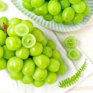 The Luxury of Korean Shine Muscat Grapes: Is the High Price Tag Truly Worth the Flavor? - image 9