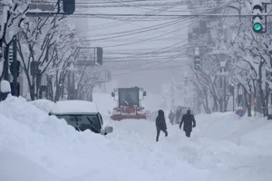 Record-Breaking Snowfall Blankets Northern Japan in a Winter Wonderland - image 2