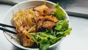 6 Must-Try Hoi An Street Food Dishes Every Traveler Should Experience - image 5