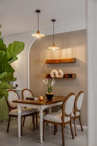 Cozy 97 Square Meter Apartment Designed with a Chic Cafe Style Aesthetic - image 8