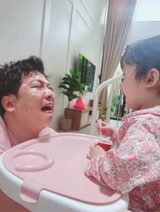 How These Vietnamese Celebrity Husbands Pamper and Support Their Wives - image 1