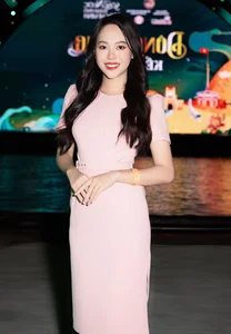 Vietnamese Beauties and Producer Kim Dung Support 'Cai Luong Miss' Nhu Huynh - image 7