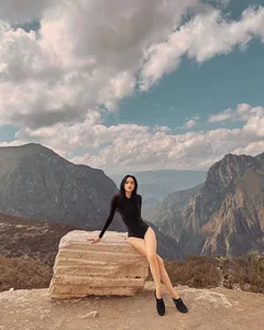 Huong Giang Explores Wild and Untouched Nature on Mexico Vacation - image 8