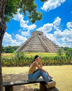 Huong Giang Explores Wild and Untouched Nature on Mexico Vacation - image 5