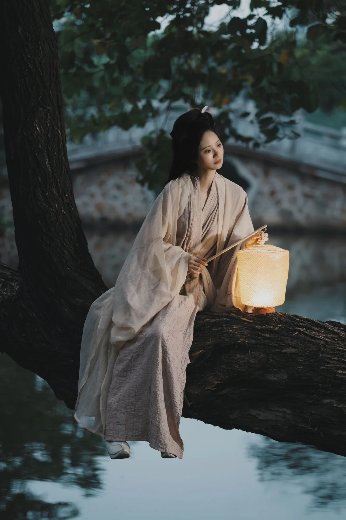 YiTuYu Art Language Vol.7051 Featuring Xiao Zhao: Exquisite Studio and Lifestyle Photography