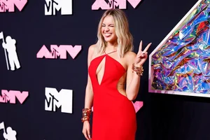 MTV VMAs 2023: The Most Iconic Red Carpet Fashion Looks - image 8