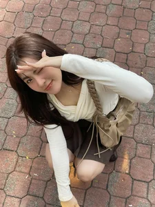 The Viral Hanoi Street Vendor Captivating the Internet with Her Beauty - image 4