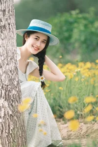 Elegant Portrait Photography: YiTuYu Art Language Vol.4725 Featuring Chen Yu Jie - image 1