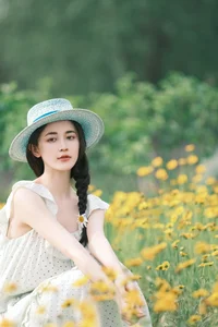 Elegant Portrait Photography: YiTuYu Art Language Vol.4725 Featuring Chen Yu Jie - image 5