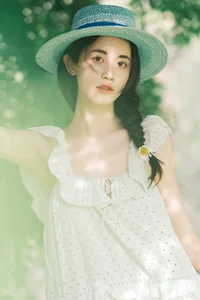 Elegant Portrait Photography: YiTuYu Art Language Vol.4725 Featuring Chen Yu Jie - image 24