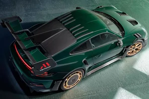 Porsche 992 GT3 RS with Manthey Racing Kit Listed for Over 1.9 Billion VND - image 2