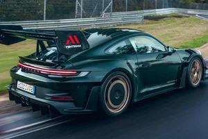 Porsche 992 GT3 RS with Manthey Racing Kit Listed for Over 1.9 Billion VND - image 7