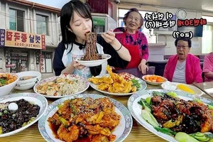 The Mukbang Mystery: How Korean Stars Maintain Their Health and Fitness - image 7