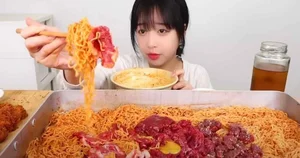 The Mukbang Mystery: How Korean Stars Maintain Their Health and Fitness - image 8