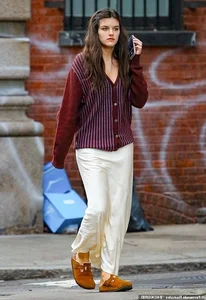 Suri Cruise Turns 18: The Transformation of a Fashion Icon in New York City - image 3