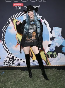 Coachella 2024: Hollywood Stars Showcase Bold Festival Fashion - image 5