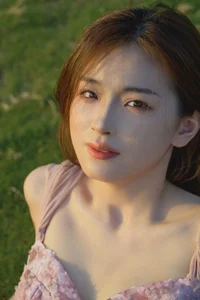 YiTuYu Art Language Vol.10467 Mei Li De Guang: A Masterclass in Light and Portraiture - image 5