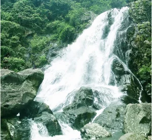 Top 5 Must-Visit Waterfalls Near Hanoi for a Summer Escape - image 6
