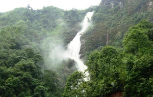Top 5 Must-Visit Waterfalls Near Hanoi for a Summer Escape - image 8