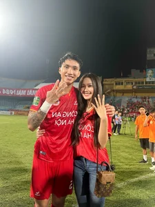 Doan Van Hau and Doan Hai My: Inside the Sweet Married Life of Vietnam’s Power Couple After Their Dream Wedding - image 3