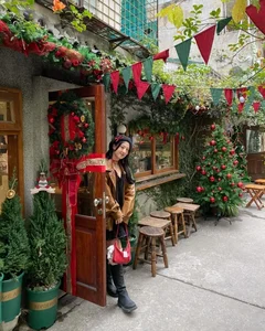 Top Beautiful Christmas-Themed Cafes in Hanoi for the Festive Season - image 6
