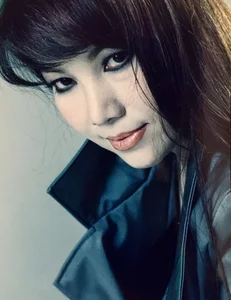 Throwback Beauty: A Look at Bao Yen and Nha Phuong Two Decades Ago - image 7