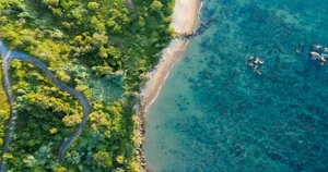 Vietnam Named Among Top 10 Most Beautiful and Budget-Friendly Destinations - image 6