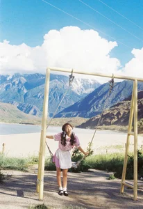 Energetic Beauty Zhu Shaozi Shines in Stunning Yituyu Photoshoot - image 7