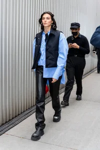 The Effortless Street Style of Vittoria Ceretti: Leonardo DiCaprio's Girlfriend - image 5