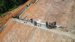 Engineering Safety: Cutting Mountain Slopes to Prevent Deadly Landslides - image 0