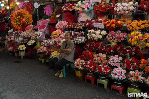 Valentine Gift Guide Ho Thi Ky Flower Market Ho Chi Minh City - image 4