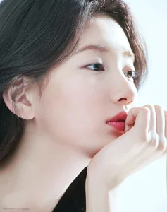 Stunning Gallery: Capturing the Timeless Beauty of Korean Star Bae Suzy - image 10
