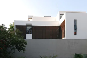 Stunning Secluded Villa Harmonizing Modern Architecture with Lush Natural Surroundings - image 2