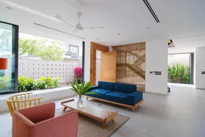 Stunning Secluded Villa Harmonizing Modern Architecture with Lush Natural Surroundings - image 3