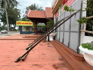 Do Son Residents Reinforce Homes Against Super Typhoon Yagi - image 13