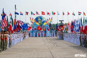 Spectacular Opening Ceremony of the Vietnam International Defense Expo 2024 Highlights Global Military Cooperation - image 10