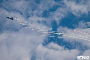 Spectacular Opening Ceremony of the Vietnam International Defense Expo 2024 Highlights Global Military Cooperation - image 7