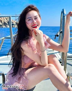 Viet Phuong Thoa Bikini Gallery: Stunning Fitness and Style Inspiration - image 20