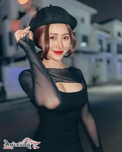 Viet Phuong Thoa Bikini Gallery: Stunning Fitness and Style Inspiration - image 17