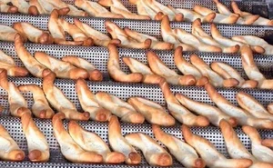 Discovering the Unique Hai Phong Banh Mi: What Makes This Street Food Viral? - image 2