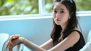 Stunning Portraits: Celebrating the Natural Beauty of Chinese Girls - image 22