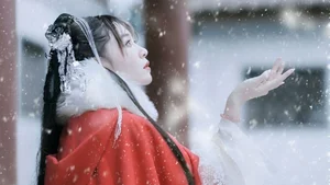 Stunning Portraits: Celebrating the Natural Beauty of Chinese Girls - image 4