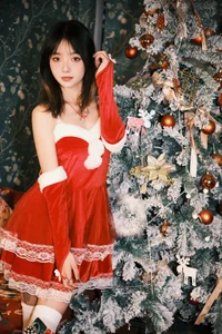 YiTuYu Art Language Vol.6179: Capturing Elegance and Modern Aesthetic in the Ye Ye Ye Ye Ye Collection - image 3