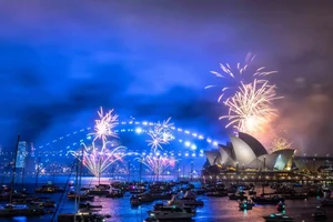 Spectacular New Year 2025 Firework Displays Around the World - image 1