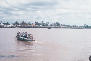 Vintage Nostalgia: Fascinating Photos of Saigon Traffic in 1965 - image 0