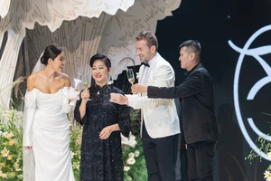 Inside Minh Tu’s Emotional Wedding: Stunning Bridal Fashion and a Heartfelt Tribute - image 12