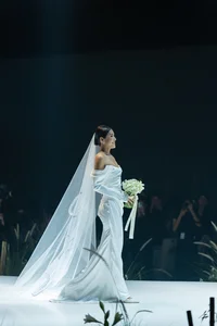 Inside Minh Tu’s Emotional Wedding: Stunning Bridal Fashion and a Heartfelt Tribute - image 1