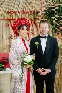 Inside Minh Tu’s Emotional Wedding: Stunning Bridal Fashion and a Heartfelt Tribute - image 14