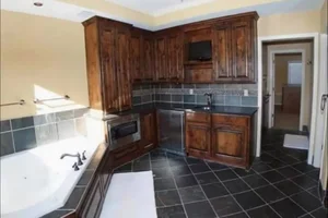10 Most Bizarre Interior Design Fails That Defy Logic and Aesthetics - image 5