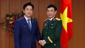 Japanese Defense Minister Hosts Official Welcome Ceremony for General Phan Van Giang - image 3